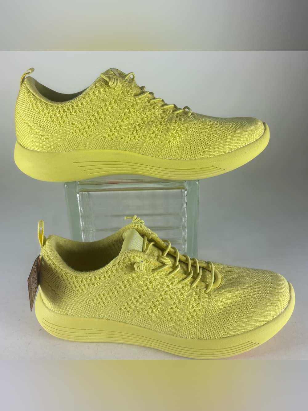 Wooloomooloo Lightweight Yellow Knit Walking Sneakers - Women 38 7.5-8